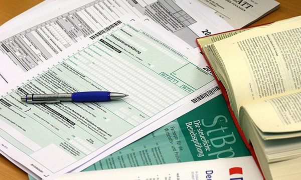 Steuer- und Rechtsformulare